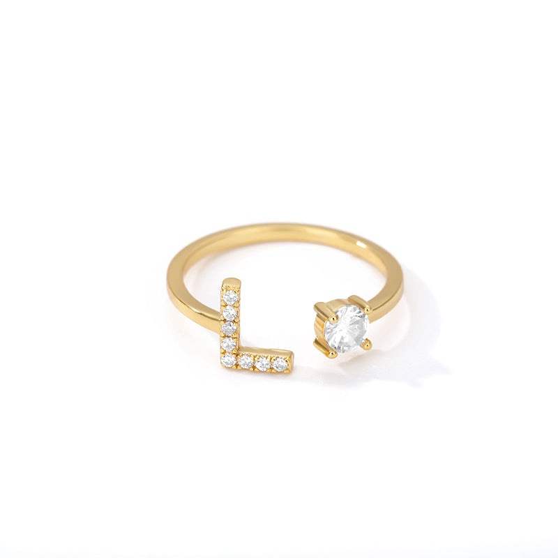 Bague Initiale – Un Bijou Qui A Du Sens