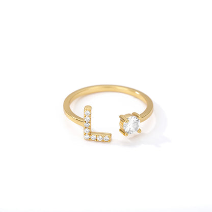 Bague Initiale – Un Bijou Qui A Du Sens